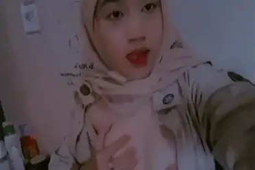 Bokep Indo Remaja Berhijab Seragam SMP Main Cantik