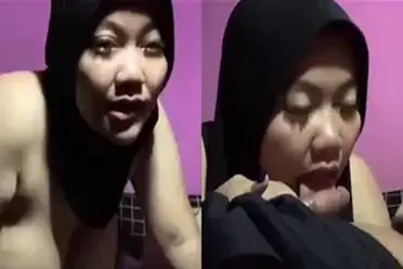 Ukhti Hijab Semok Cantik Pasrah Doggy Kasur